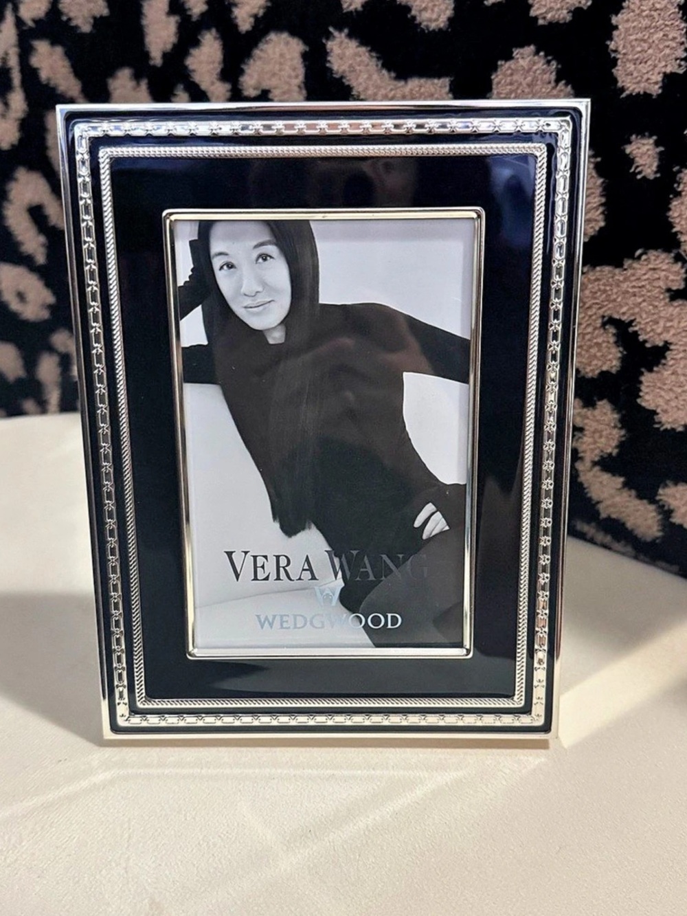 ✨ Vera Wang Wedgwood Silver 4x6 Picture Frame